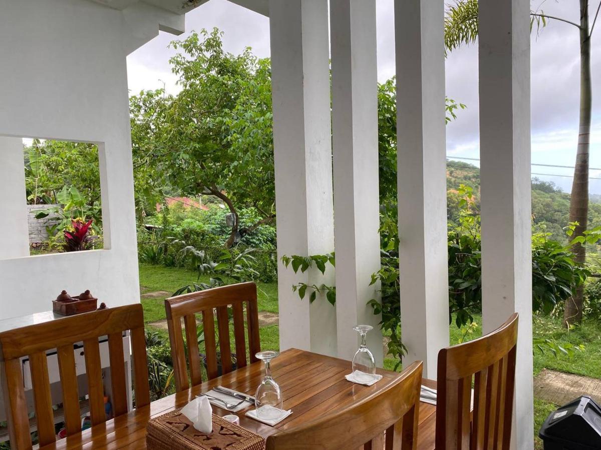 The Hill View Lombok Hotel Kuta  Exterior foto